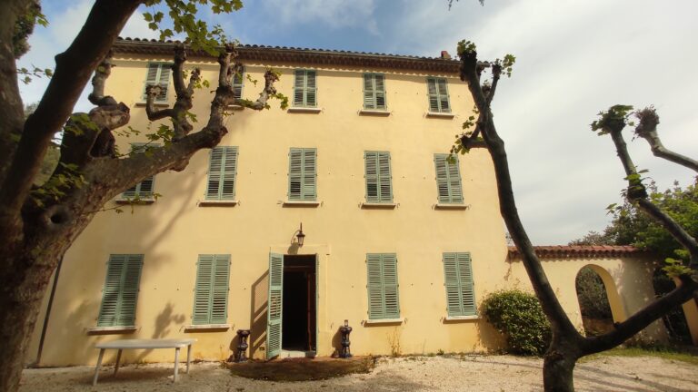 Rénovation d’une bastide à Six Fours (83)